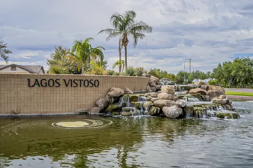 Lagos Vistoso in Chandler, Arizona