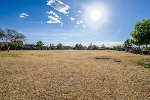 Pinelake Estates in Chandler, Arizona