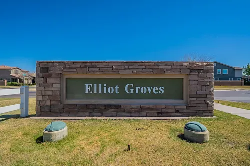 Elliot Groves in Gilbert, Arizona