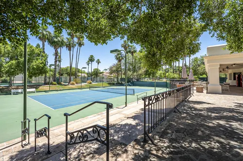Val Vista Lakes in Gilbert, Arizona