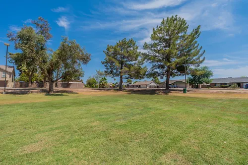 Brookfield Manor in Glendale, Arizona