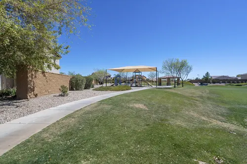 Brightland Homes (The Lakes) in Maricopa, Arizona