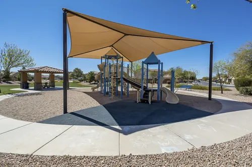 Brightland Homes (The Lakes) in Maricopa, Arizona