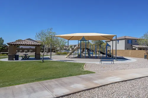 Brightland Homes (The Lakes) in Maricopa, Arizona