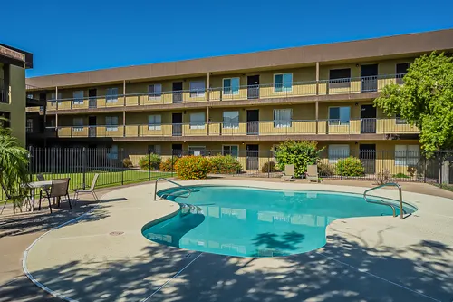 Circle Tree Condominiums in Mesa, Arizona