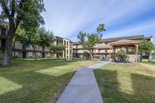 Circle Tree Condominiums in Mesa, Arizona