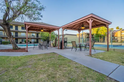 Circle Tree Condominiums in Mesa, Arizona