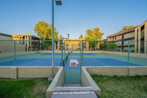 Circle Tree Condominiums in Mesa, Arizona