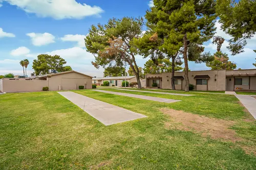 Colonial Manor in Mesa, Arizona
