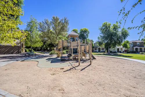 Crismon Creek Village in Mesa, Arizona