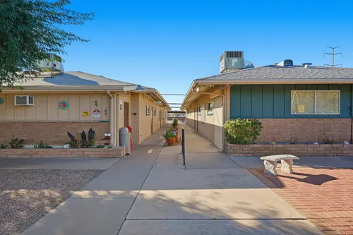 Dreamland Villa in Mesa, Arizona