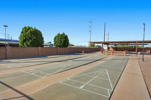 Dreamland Villa in Mesa, Arizona