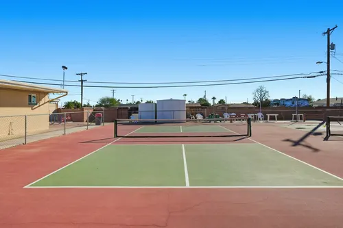 Dreamland Villa in Mesa, Arizona