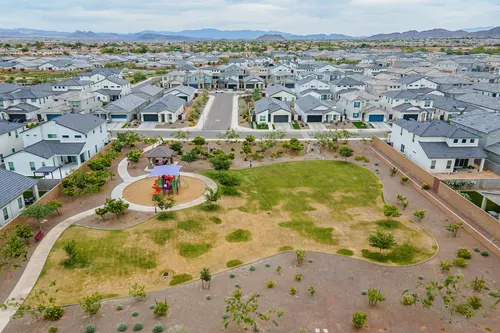Camino a Lago in Peoria, Arizona