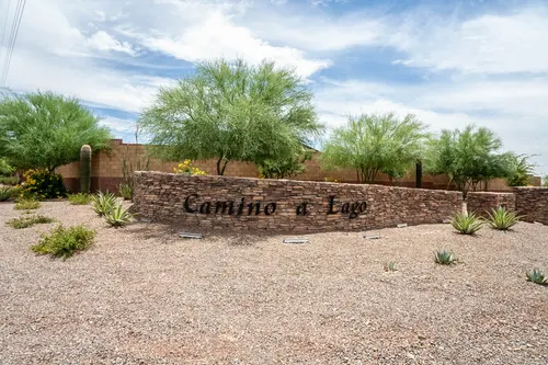 Camino a Lago in Peoria, Arizona