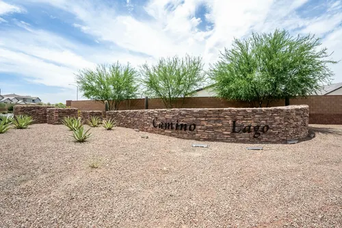 Camino a Lago in Peoria, Arizona