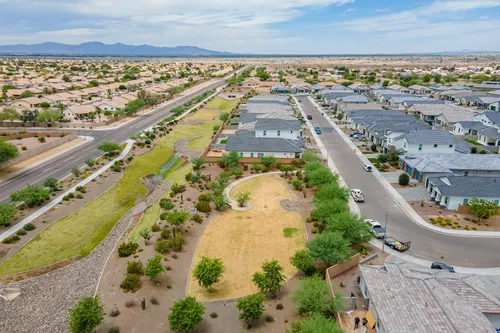 Camino a Lago in Peoria, Arizona