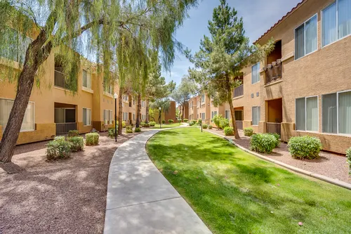 Desert Harbor Apartment Homes in Peoria, Arizona