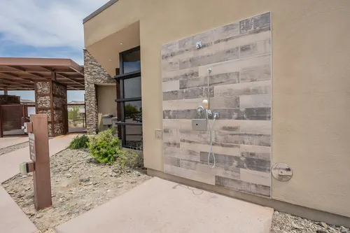 Avance in Phoenix, Arizona