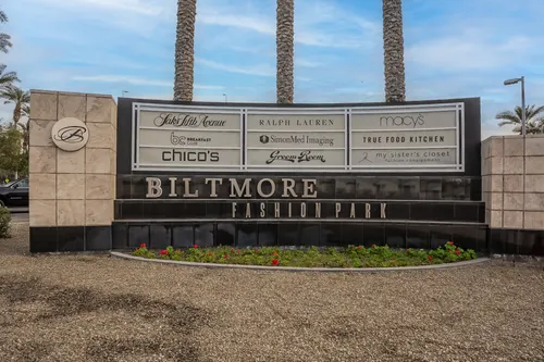 Biltmore Fashion Park in Phoenix, Arizona