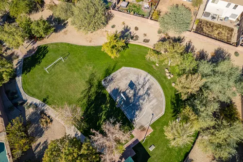 Dynamite mountain ranch in Phoenix, Arizona