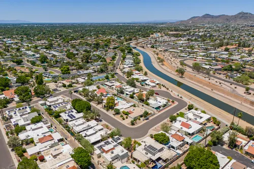 Estate Los Arboles in Phoenix, Arizona