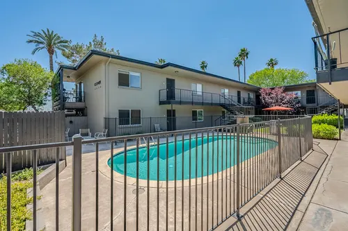 Glen Mar Condominiums in Phoenix, Arizona