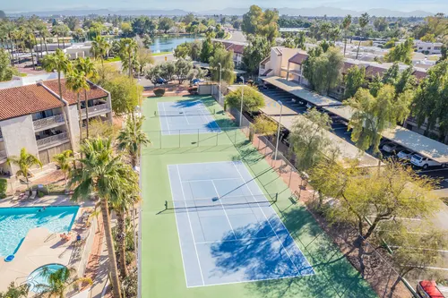 Lake Biltmore Village in Phoenix, Arizona