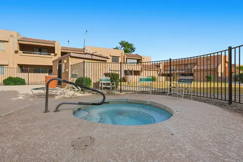 Lakebrook Villas 2 in Phoenix, Arizona