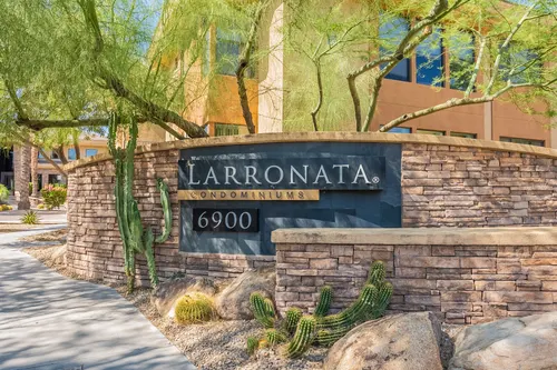 Larronata in Phoenix, Arizona