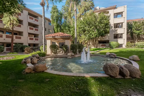 Meridian Condominiums in Phoenix, Arizona