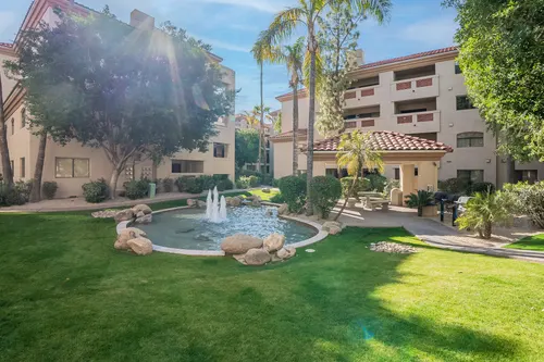 Meridian Condominiums in Phoenix, Arizona
