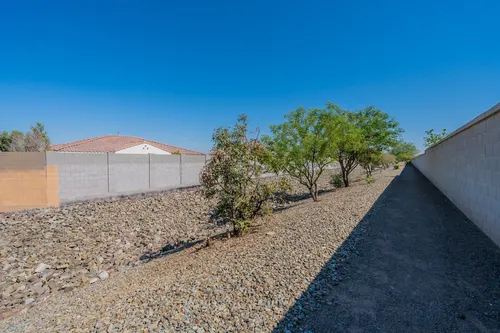 Navarro Groves in Phoenix, Arizona