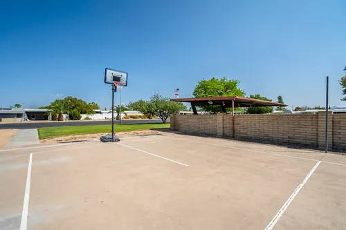 Palm Lakes Village in Phoenix, Arizona