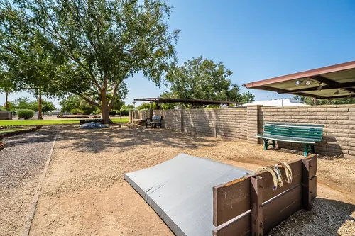 Palm Lakes Village in Phoenix, Arizona