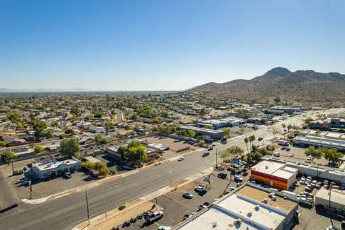 Paradise Plaza in Phoenix, Arizona