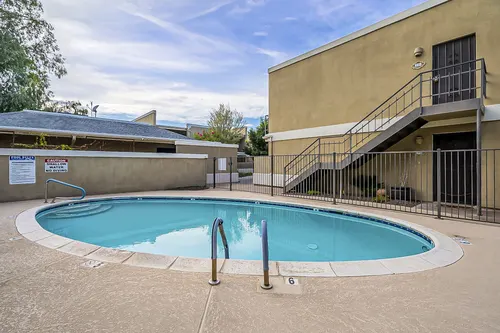 Town and Country Biltmore Townhomes in Phoenix, Arizona