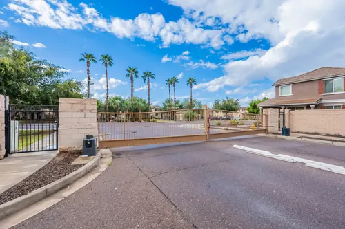 Villages at Westridge Park in Phoenix, Arizona