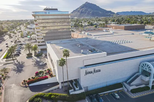 Colony Camelback in Scottsdale, Arizona
