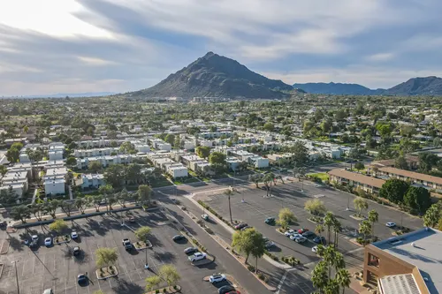 Colony Camelback in Scottsdale, Arizona