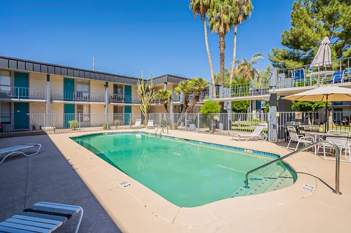 Fifth Avenue Apartments in Scottsdale, Arizona