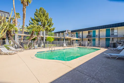 Fifth Avenue Apartments in Scottsdale, Arizona
