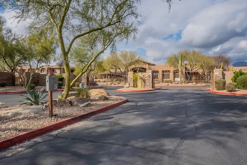 Mirage Crossing Condominiums in Scottsdale, Arizona