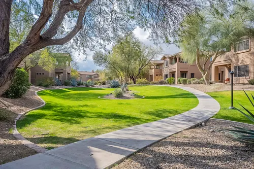 Mirage Crossing in Scottsdale, Arizona