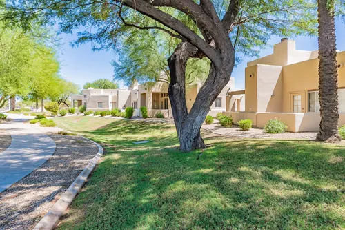 Mission de los Arroyos in Scottsdale, Arizona