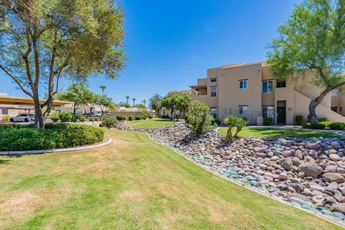Mission de los Arroyos in Scottsdale, Arizona