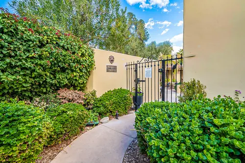 Mountain View Lake Estates in Scottsdale, Arizona