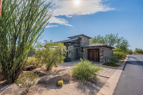 Pinnacle Peak Place in Scottsdale, Arizona
