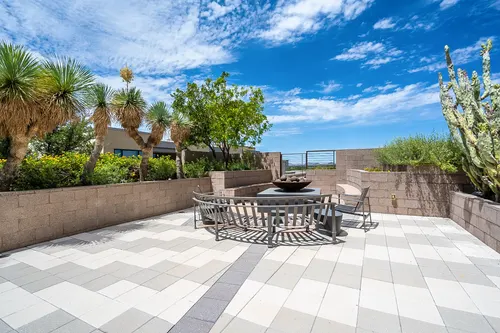 Plaza Lofts in Scottsdale, Arizona