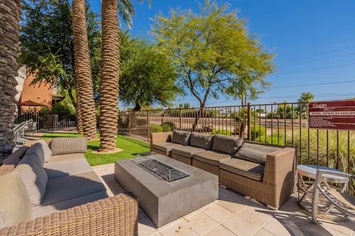 Sage Condominium in Scottsdale, Arizona